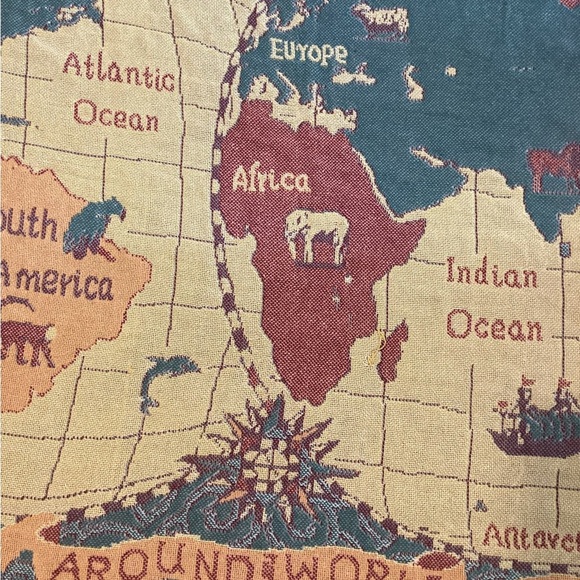 Elegant World Map Tapestry – Blue, Red & Gold – Wall‎ Hanging or Rug - Picture 4 of 13